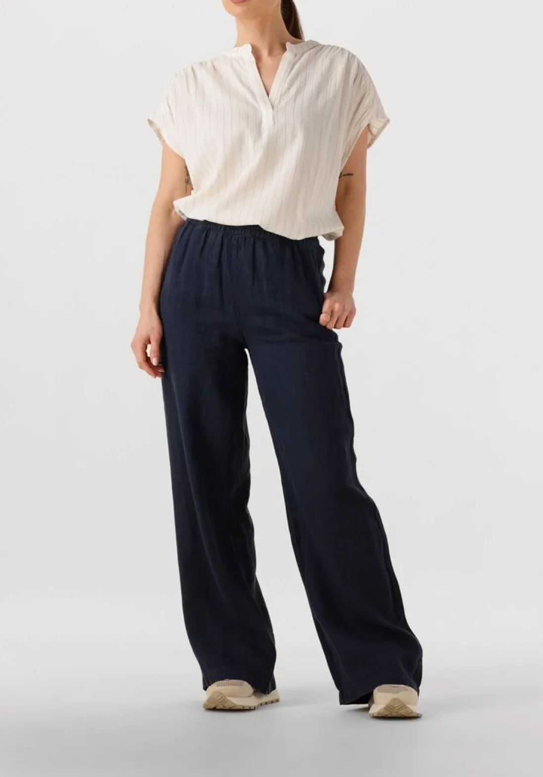 NUBIKK lage sneakers rose nomad beige