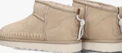 UGG vachtlaarzen w classic ultra mini biarritz beige