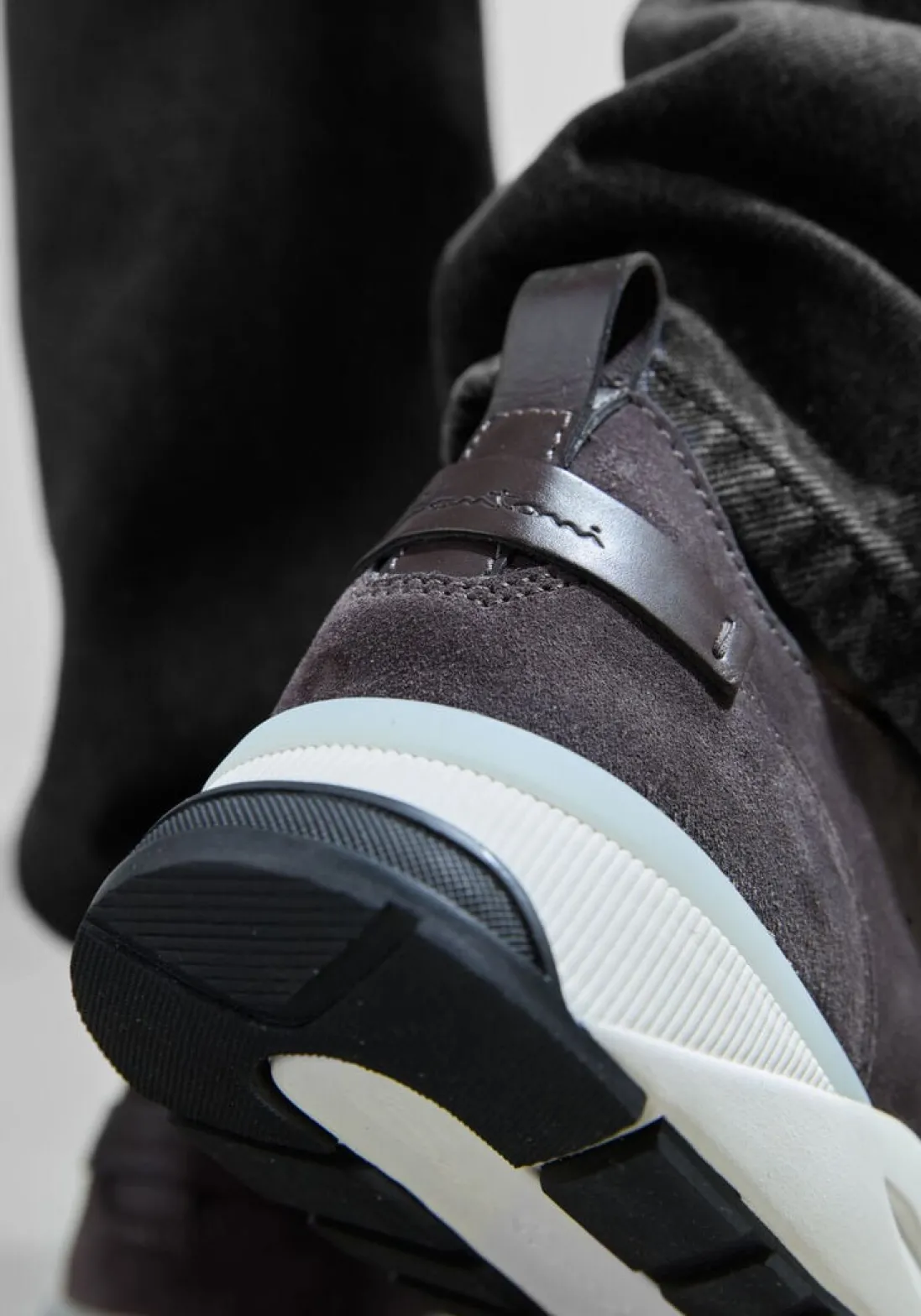 SANTONI e lage sneakers sue unlined runner bruin