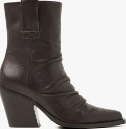 VIA VAI e enkellaarsjes gioia stella bruin Hot