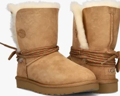 UGG vachtlaarzen w bailey tie camel New