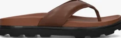 UGG slippers capitola flip cognac