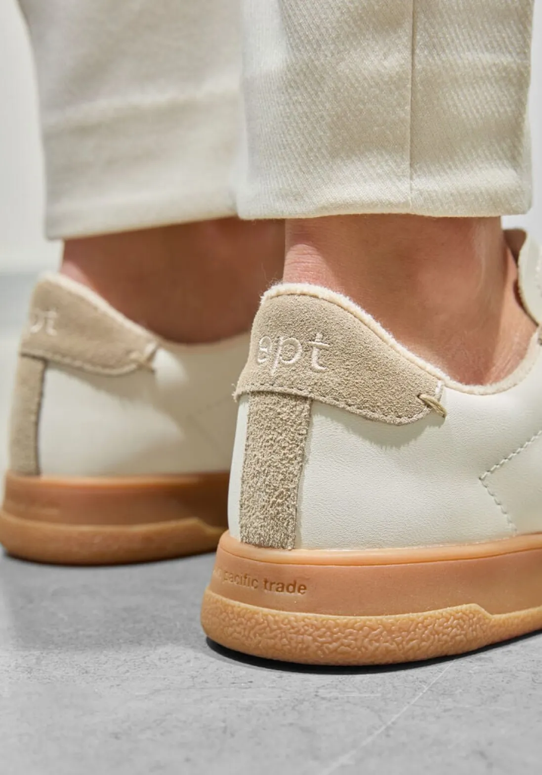 EAST PACIFIC TRADE grijze lage sneakers santos w grijs Clearance