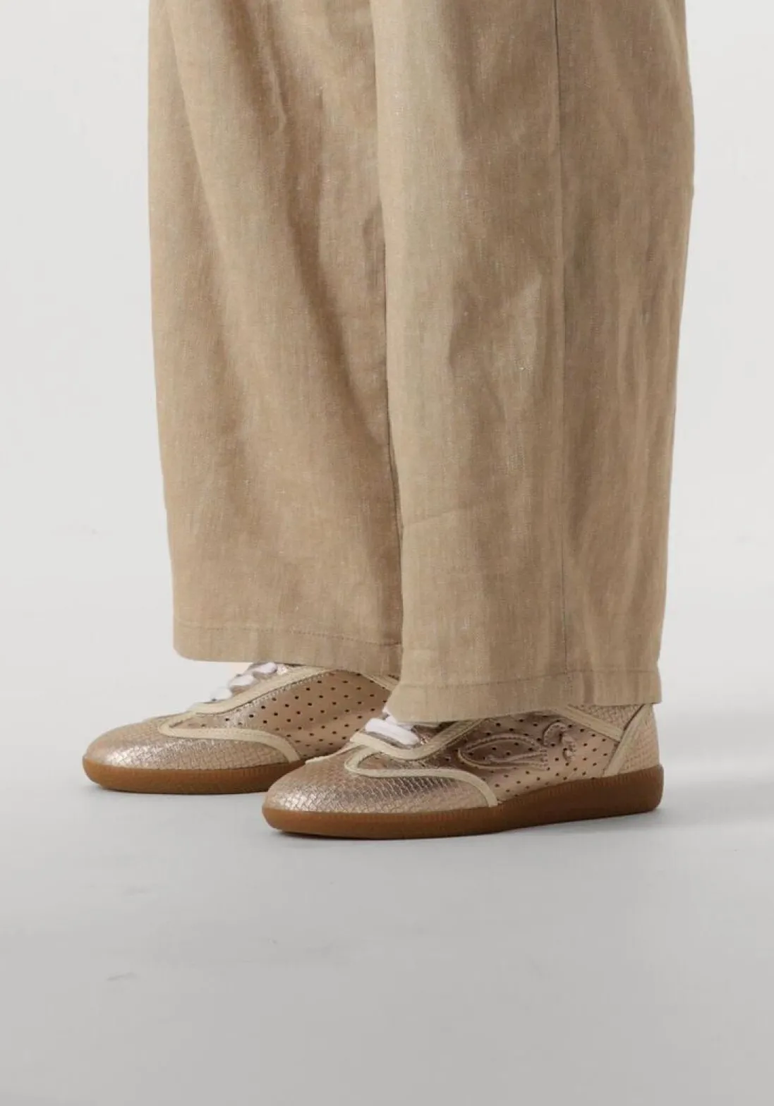 FRED DE LA BRETONIERE roségouden lage sneakers pearl raffi rosegoud Outlet