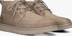 UGG veterschoenen m neumel moc nubuck taupe Outlet