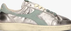 DIADORA HERITAGE en lage sneakers prestige metal used zilver Online
