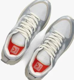 VEJA lage sneakers venturi ii zilverkleurig