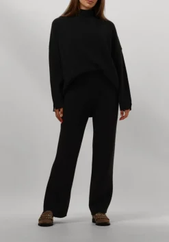 RESORT FINEST e pantalon knitted pants zwart