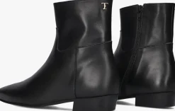 TORAL e enkellaarsjes belinda zwart