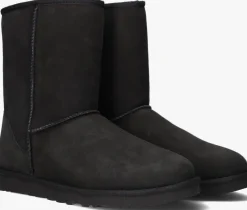 UGG e vachtlaarzen m classic short zwart Online
